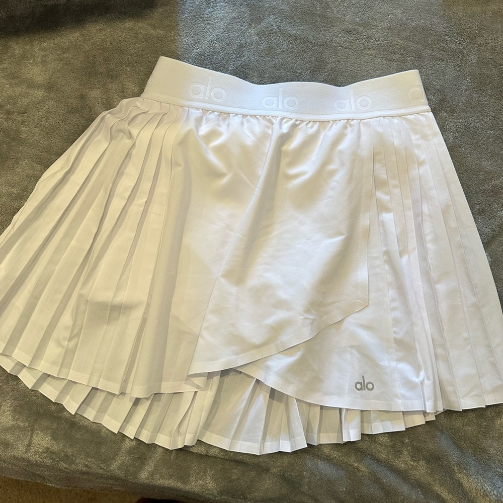 Alo skirt